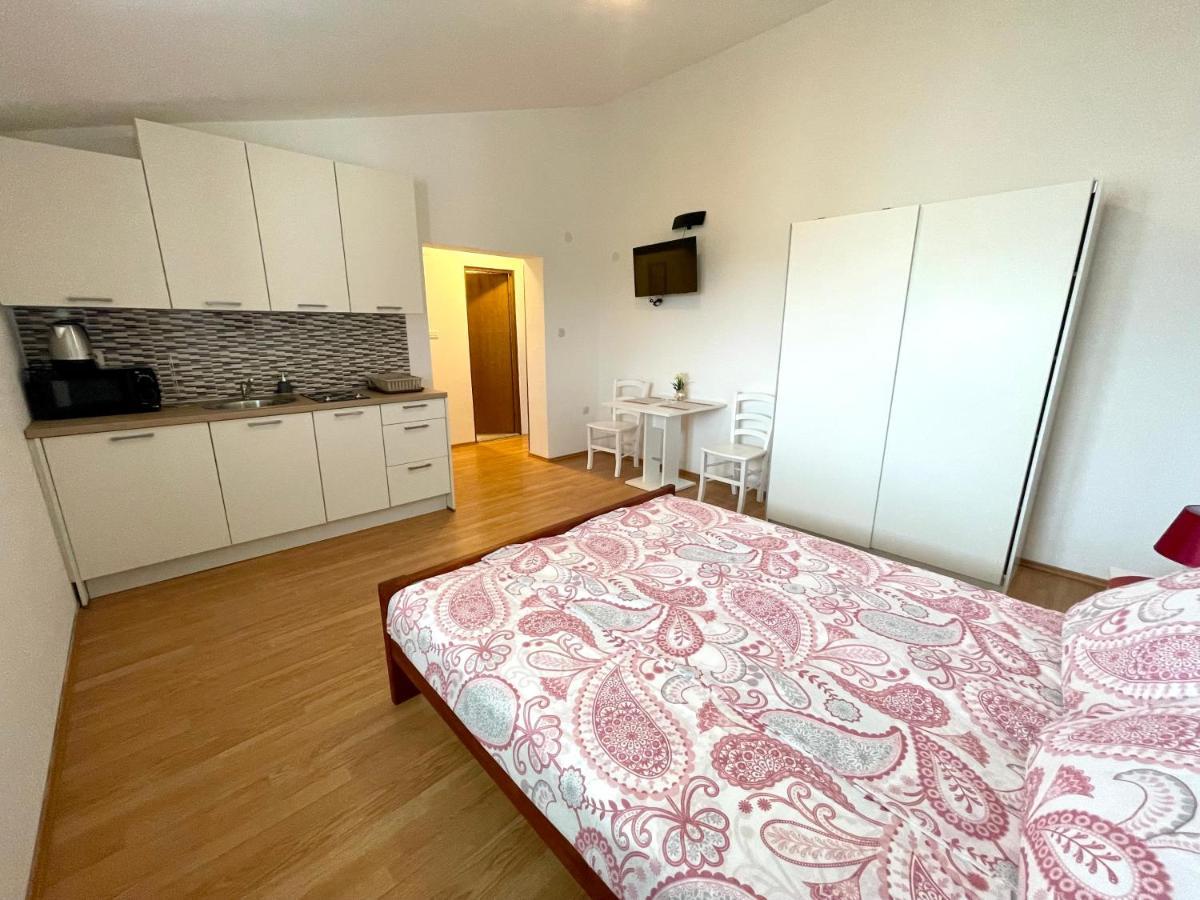 Villa Julie Jadranovo Luaran gambar
