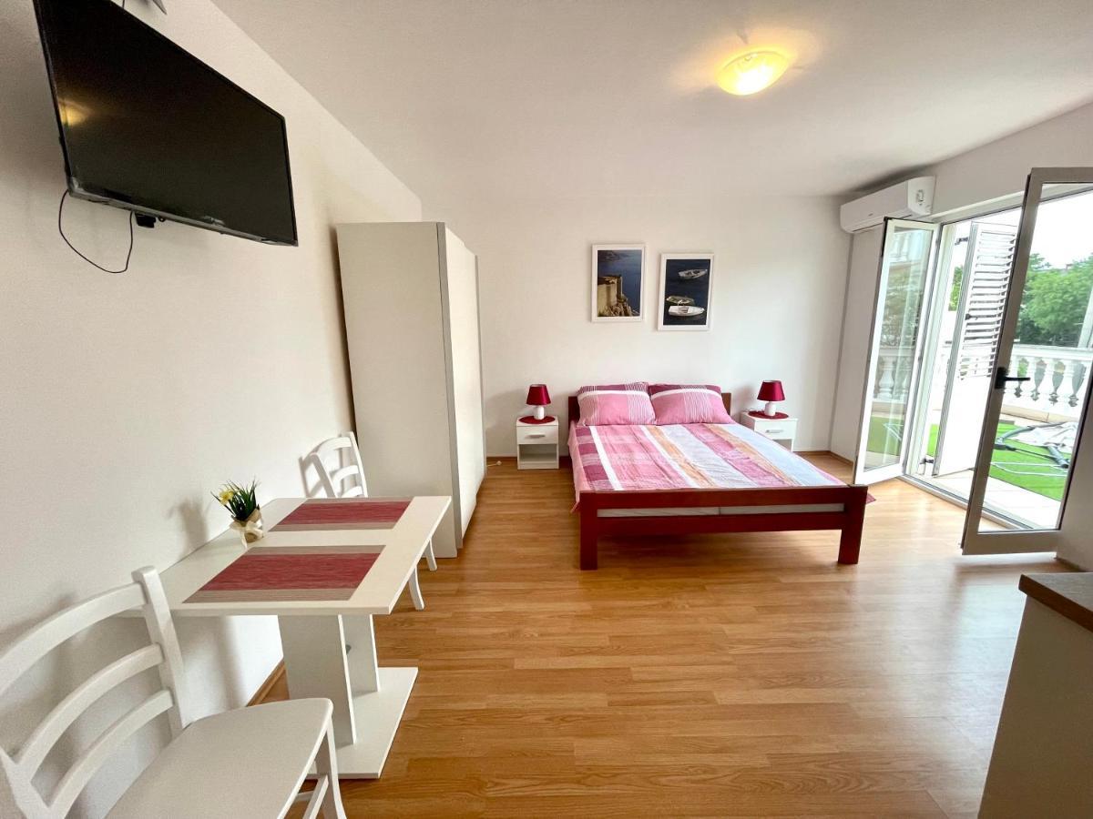 Villa Julie Jadranovo Luaran gambar